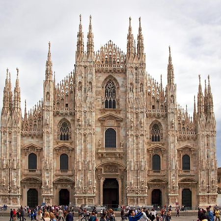 Nice Apartment In Milano, Close To Undergrond M3 Bagian luar foto