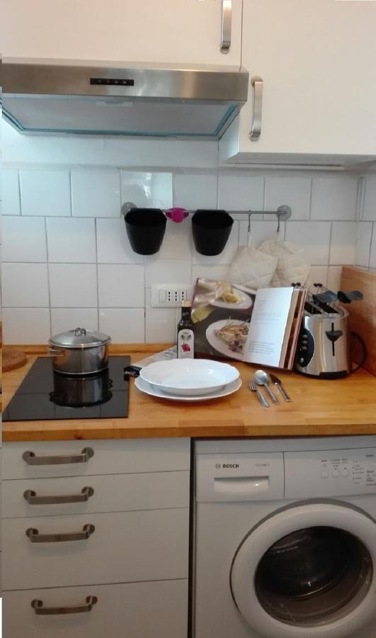 Nice Apartment In Milano, Close To Undergrond M3 Bagian luar foto