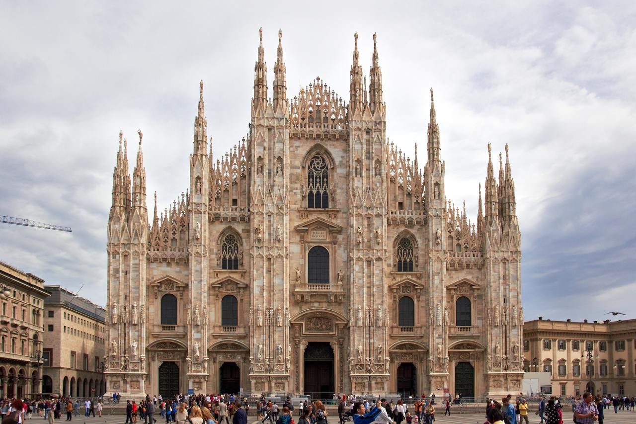 Nice Apartment In Milano, Close To Undergrond M3 Bagian luar foto